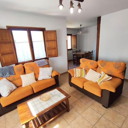 Villa La Huertona Pesaguero-La Parte Exterior foto