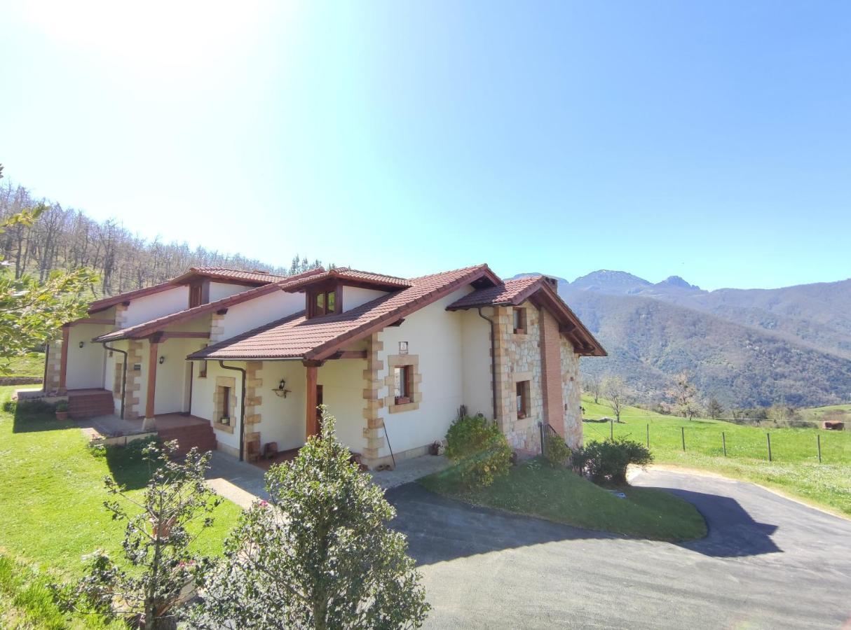 Villa La Huertona Pesaguero-La Parte Exterior foto