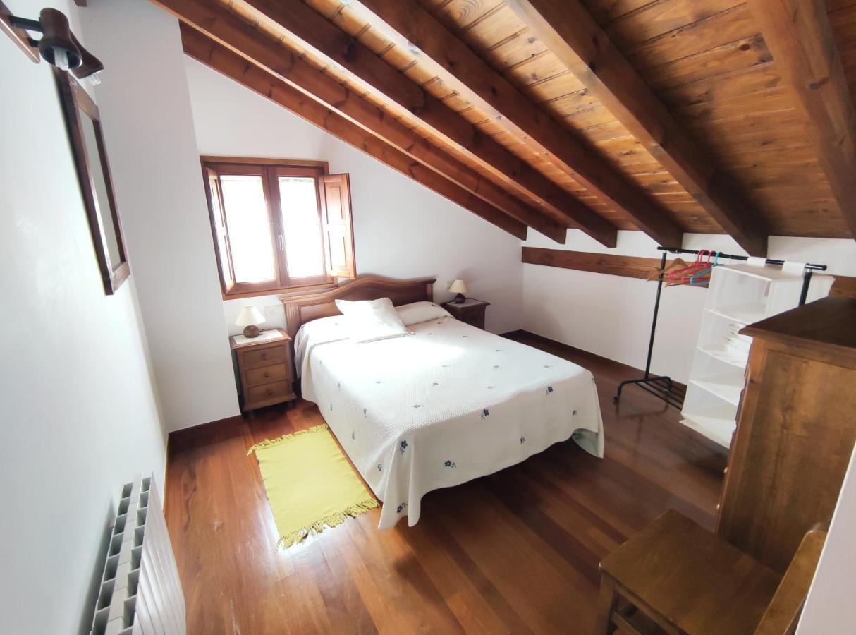 Villa La Huertona Pesaguero-La Parte Exterior foto